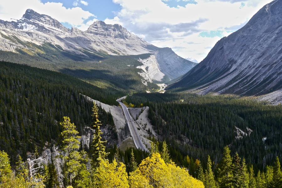 Big Bend on the Icefields Parkway