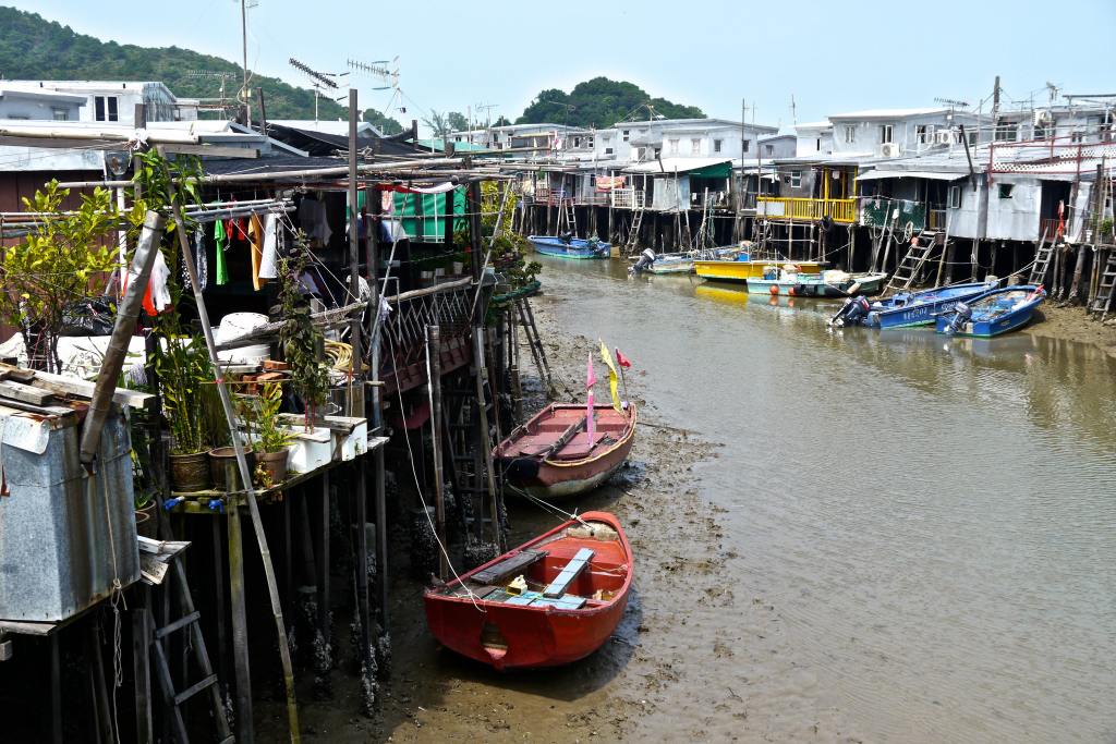 Tai O Fishing Village on my Hong Kong Layover