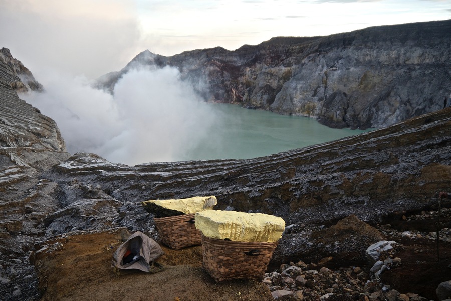 Sulphur mining in Kawah Ijen