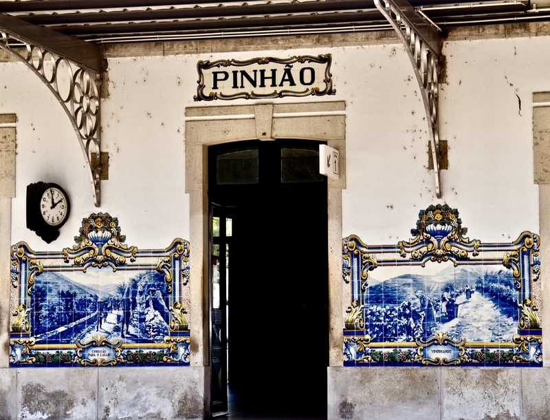 Azujuelo Tiles, Pinhao Station