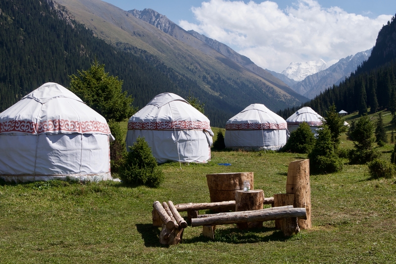 Altyn Arashan Yurt Camp