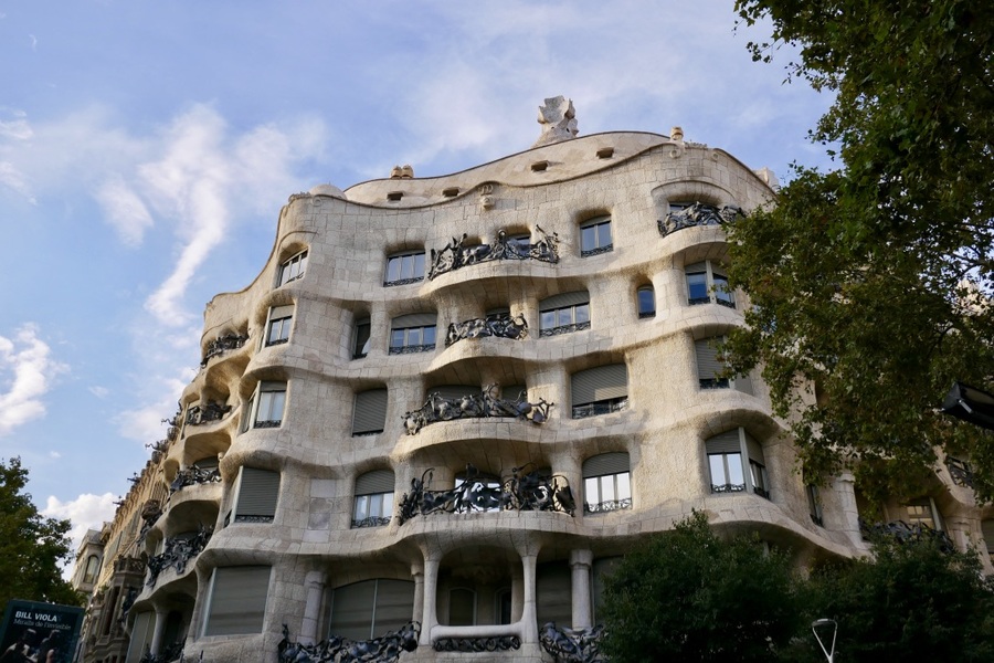 Casa Mila, Gaudi