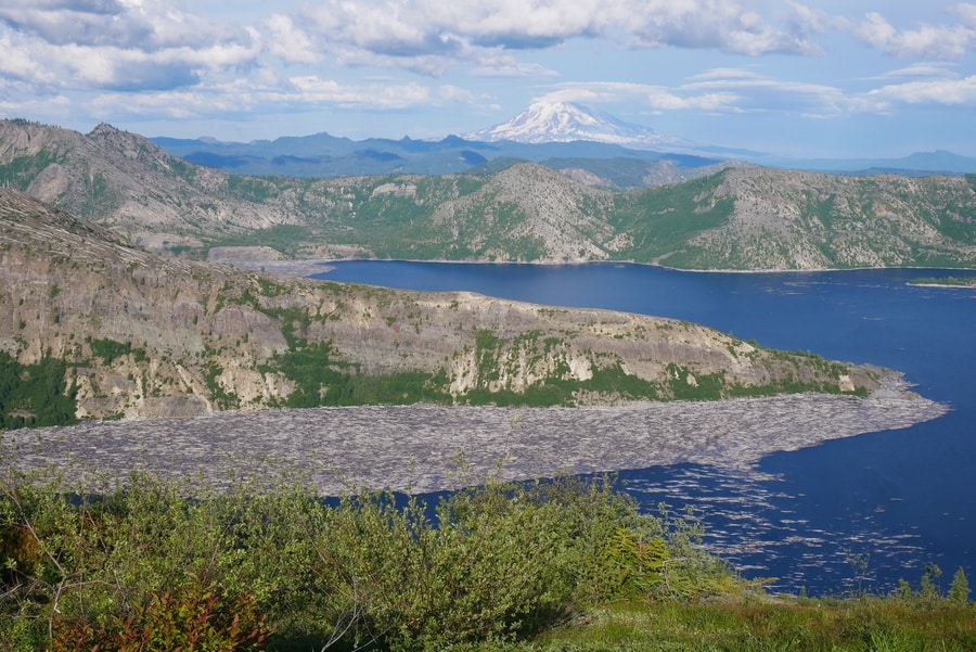 View from Harry's Ridge Hike, Mt St Helens