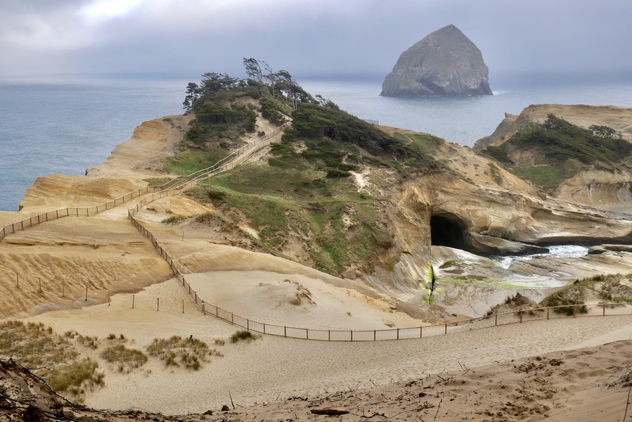 Cape Kiwanda and Haystack Rock